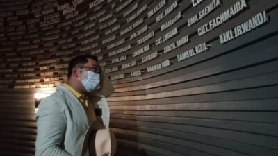 Kunjungi Museum Tsunami Aceh, Ridwan Kamil Menangis di Sumur Do’a