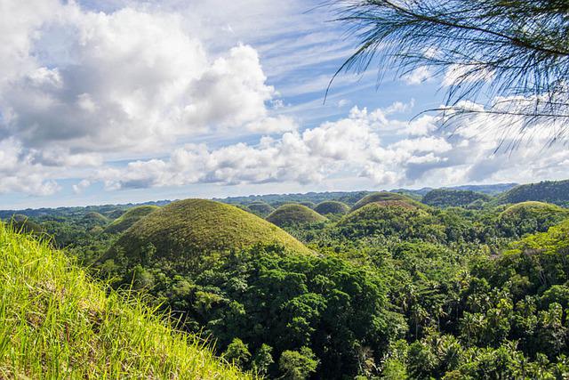 Chocolate Hills, Wisata Bukit Menakjubkan di Filipina