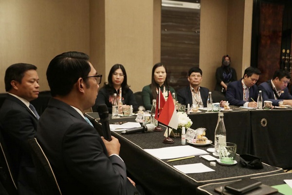 Delegasi Pemda di Asia Timur Salurkan Bantuan untuk Korban Gempa Cianjur