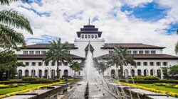 Sejarah Tentang Berdirinya Gedung Sate Bandung