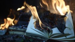 Hukum Membakar Al-Quran