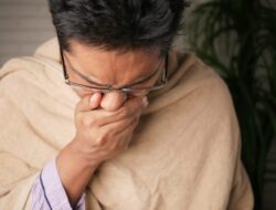 5 Cara Mengatasi Flu yang Bisa Dilakukan di Rumah
