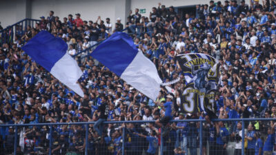 Persib Bandung Menanti Sanksi dari PSSI, Buntut dari Kerusuhan Suporter di Stadion Jatidiri Semarang