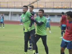 Passos Pastikan Kiper Persib Siap Hadapi Borneo FC