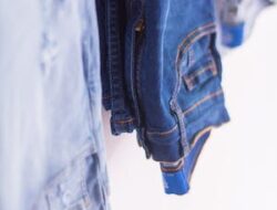 Jarang Ada yang Tahu! Jenis dan Sejarah Celana Jeans, Outfit Kasual yang Universal