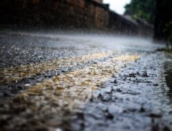 Sebagian Wilayah di KBB Diguyur Hujan, Warga Berharap tak Lagi Kesulitan Air Bersih