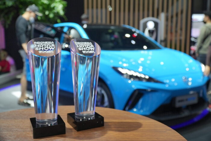 MG Cetak Hattrick, Borong Penghargaan The Most Favorite EV Car untuk MG4 EV di IIMS 2023