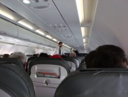 Panduan Keselamatan Saat di Pesawat, Demi Kenyamanan Anda Saat di Udara