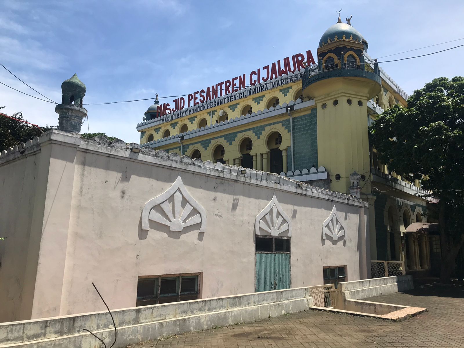 Kisah Masjid Pesantren Cijawura