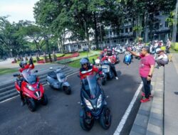 Ratusan Pecinta Motor Vespa Berkumpul di Balai Kota Bandung, Silaturahmi dengan Yana Mulyana