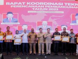 Keren, Sekda Kota Bandung Sabet Penghargaan Digital Leadership Government Awards 2022