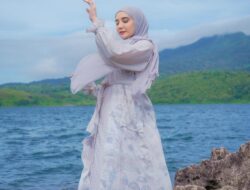 Inspirasi Baju Lebaran ala Zaskia Sungkar, Mewah Namun Tetap Comfy