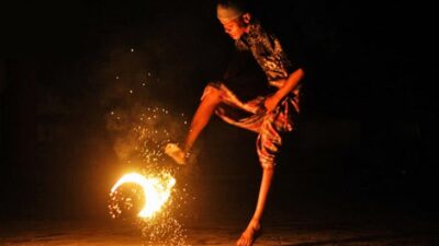 Lama Mati Suri, Tradisi Sepak Bola Api di Kabupaten Garut akan Dihidupkan Kembali