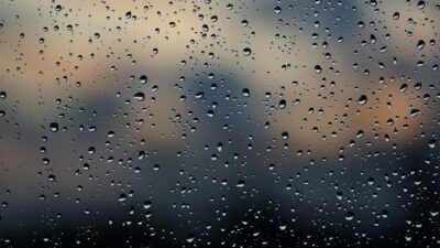 Prakiraan Cuaca Kota Bandung Hari Rabu 12 April 2023 : Siang Hingga Sore akan Diguyur Hujan