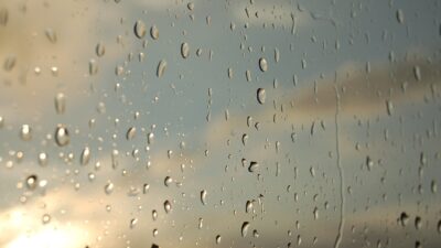 Prakiraan Cuaca Kota Bandung Hari Jumat 14 April 2023 : Pagi Hingga Sore akan Diguyur Hujan