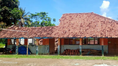 Fakta Miris di Momen Hardiknas, Bangunan SDN Ciroyom Sukabumi yang Rusak tak Kunjung Diperbaiki