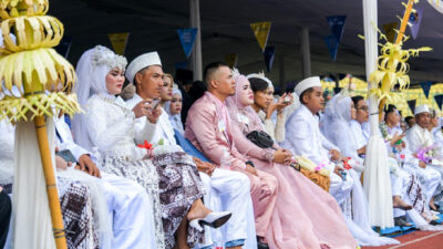 Bucinfest 2023: Ratusan Pasangan Nikah Massal di Stadion Patriot Bekasi