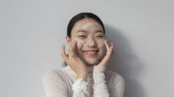 6 Rekomendasi Masker Wajah untuk Remaja, Aman di Kulit Usia Belia