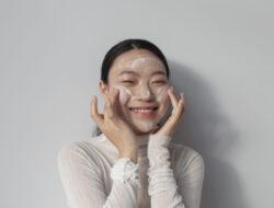 6 Rekomendasi Masker Wajah untuk Remaja, Aman di Kulit Usia Belia