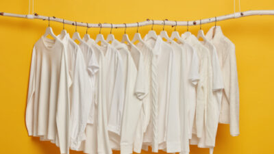 Ini Cara Mencerahkan Baju Putih yang Sudah Mulai Kusam, Dijamin Kinclong Maksimal