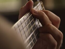Chord Gitar Lagu Kala Cinta Menggoda – Noah