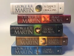Urutan Lengkap Novel Seri Game of Thrones Berdasarkan Kronologi