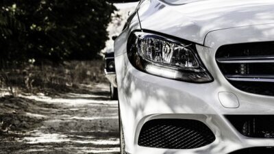 7 Rekomendasi Merk Penghilang Baret Mobil, Dijamin Auto Mulus Lagi