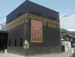 Masjid Berbentuk Ka’bah ada di Kabupaten Bandung?