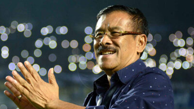 Tepati Janji, Umuh Muchtar Beri “Kadeudeuh” kepada Skuad Persib Usai Tumbangkan Borneo FC