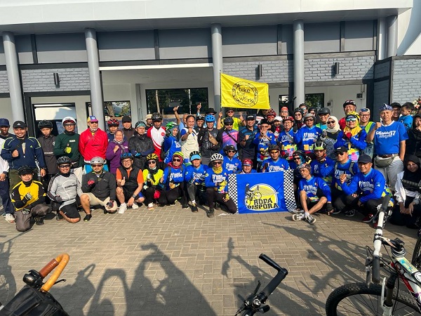 Pelajar Bersepeda (B2S) Meriahkan Hari Sepeda Sedunia 2023 di Kota Bandung