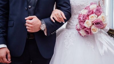 Wajib Diketahui, Ini 8 Adab Suami Terhadap Istri
