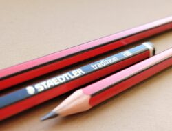 5 Rekomendasi Merk Pencil Berkualitas untuk Sekolah, Bisa Perluas Kreativitas Anak
