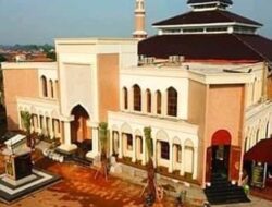4 Rekomendasi Masjid Ikonik di Karawang yang Jadi Wisata Religi, Sayang untuk Dilewatkan