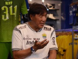 Legenda Persib Imbau Bobotoh Tak Hadir ke Stadion Saat Laga Persik VS Persib