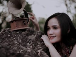 Profil dan Biodata Fanny Soegi, Pelantun Lagu Asmalibrasi yang Viral Se Indonesia