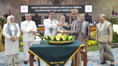 Hadir di Hari Jadi, Ridwan Kamil Akui Bangga dengan Kemajuan Pembangunan di Kota Cirebon
