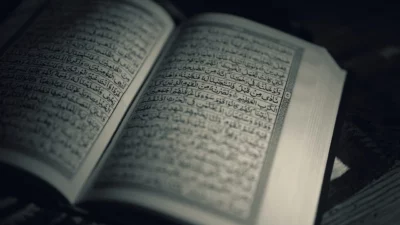 Kenapa Al Qur’an Tak Menyebutkan Nama, Waktu, dan Tempat, Ini Penjelasannya