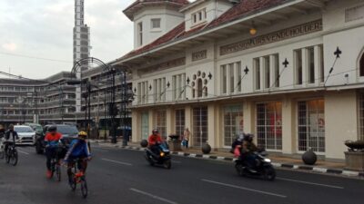 7 Nama Jalan Paling Populer di Bandung, Dikenal Sebagai Tempat Nongkrong dan Surga Kuliner Terlezat!