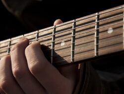 Chord Gitar Lagu Jika Itu Yang Terbaik – Ungu