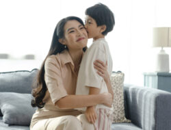 5 Tipe Parenting untuk Orang Tua yang Super Sibuk, Multitasking Paling Mudah dan Prakti
