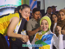 Tim Voli Putri Bandung Raih Medali Emas pada Perhelatan POPDA VIII Jawa Barat