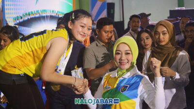 Tim Voli Putri Bandung Raih Medali Emas pada Perhelatan POPDA VIII Jawa Barat