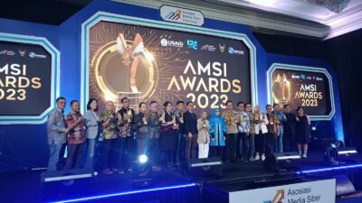 12 Media Online Terima Penghargaan dalam Malam Penganugerahan AMSI Awards 2023