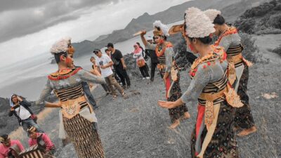 Mengenal 13 Kesenian Tradisional Nusa Tenggara Barat, Wajib Dilestarikan untuk Menarik Wisatawan