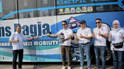 Permudah Mobilitas, Ridwan Kamil Resmikan BRT Listrik Kawasan Bandung Raya