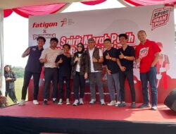 Rayakan Kemerdekaan, Fatigon bersama Pandawara Group Ajak Muda Bersihkan Sungai di Kabupaten Bandung