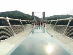 Mengenal Nimo Highland: Objek Wisata Jembatan Kaca Pangalengan yang Hits di Media Sosial