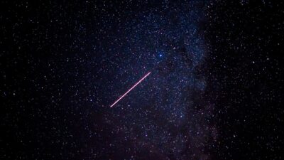 Heboh Benda Misterius Diduga Meteor Melintasi Langit Bandung, Profesor BRIN Ungkap Faktanya