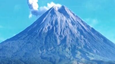 Waspada, Gunung Semeru Erupsi, Letuskam Abu Vulkanik Setinggi 700 Meter