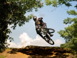 76 Indonesian Downhill 2023 Digelar di Ternadi Bike Park dengan Berbagai Obstacle